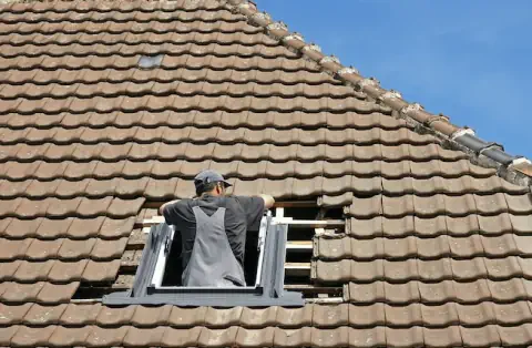 Pose de velux à Lusanger